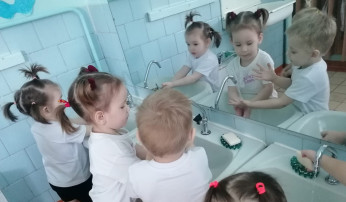 "Крепыши" начинают неделю здоровья 🍋🍎🥕🥦💪🏻🏃🏻♀️ "Крепыши" начинают неделю здоровья 🍋🍎🥕🥦💪🏻🏃🏻♀️.